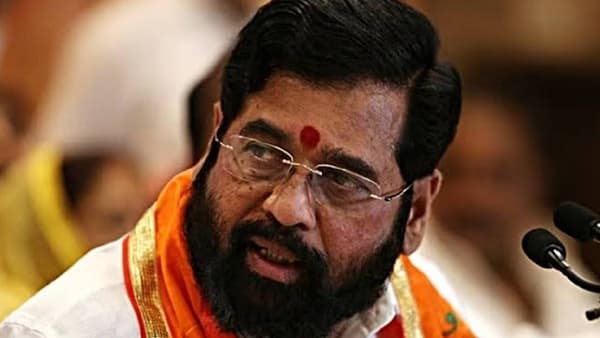 Eknath Shinde : शिंदेची पुन्हा दिल्लीवारी, खासदारांशी चर्चा आणि.. मोठ्या घडामोडींना वेग, काय घडणार?