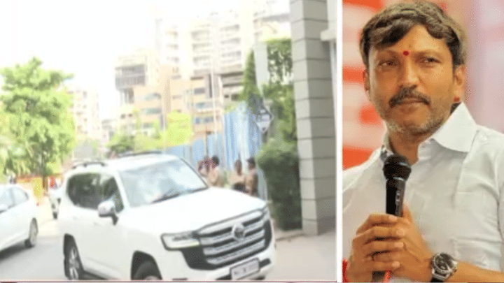 शिंदेंच्या सेनेतील बडा नेता ओमराजेंच्या भेटीला; पुण्याच्या निवासस्थानी... राजकारणातील घडामोडींना वेग शिंदेंच्या सेनेतील बडा नेता ओमराजेंच्या भेटीला; पुण्याच्या निवासस्थानी... राजकारणातील घडामोडींना वेग