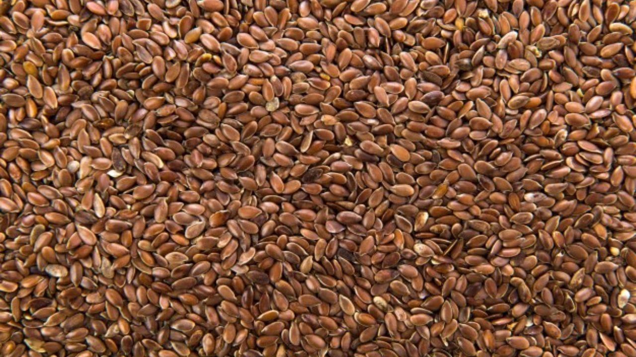 टीप: ही माहिती सामान्य अहवालांवर आधारित आहे. कोणत्याही विशेष समस्येसाठी किंवा आहारात मोठा बदल करण्यापूर्वी तज्ज्ञांचा सल्ला घ्यावा.