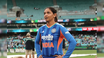 Harmanpreet Kaur: वर्ल्ड कप जिंकण्याचे स्वप्न अपुरे राहिले, पण आता आशियाई स्पर्धेत सुवर्णपदक जिंकण्यासाठी संघ जाहीर; कर्णधार हरमनप्रीत कौर की?