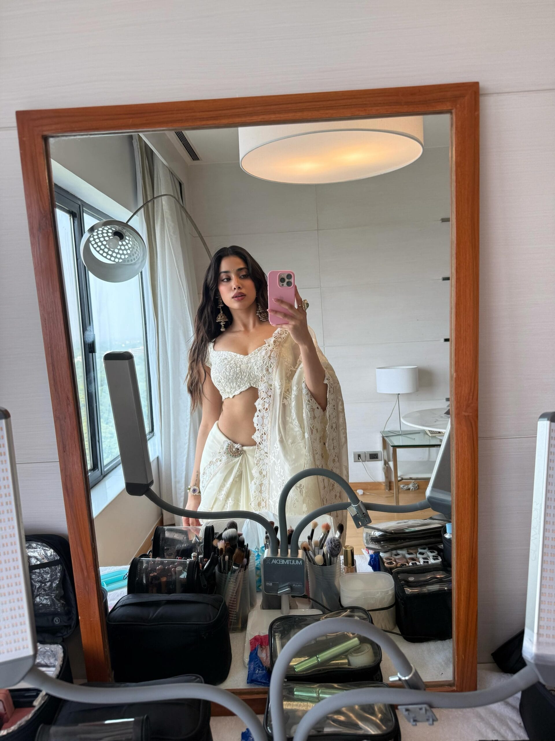 Janhvi Kapoor : जान्हवी कपूरच्या रोलवर प्रेक्षक चिडले, करिअरमधील महत्वाच्या चित्रपटात हेटशी सामना