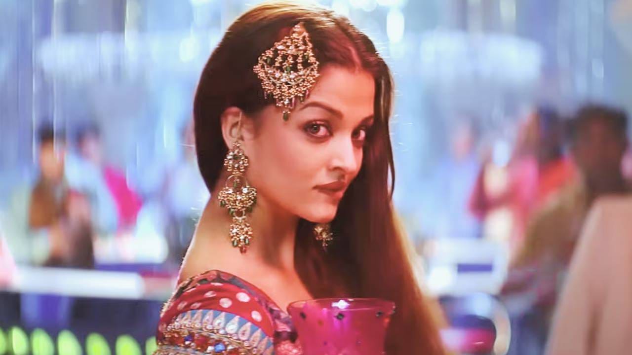 हे गाणे शंकर महादेवन, जावेद अली आणि अलिशा चिनॉय (मूळ मजकुरात अनिशा चिलाई असे आहे) यांनी गायले होते. रिलीज झाल्यानंतर हे गाणे अनेक आंतरराष्ट्रीय म्युझिक चार्ट्सवर टॉपवर राहिले होते. ची धून, बोल आणि सादरीकरणाने याला एक असा एव्हरग्रीन ट्रॅक बनवले, ज्याला प्रत्येक वयोगटातील लोक पसंत करतात.