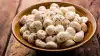 Makhana Side Effects: हेल्दी स्नॅक्स म्हणून मखाना खाताय? थांबा! ही 5 लक्षणे दिसत असतील तर चुकूनही खाऊ नका