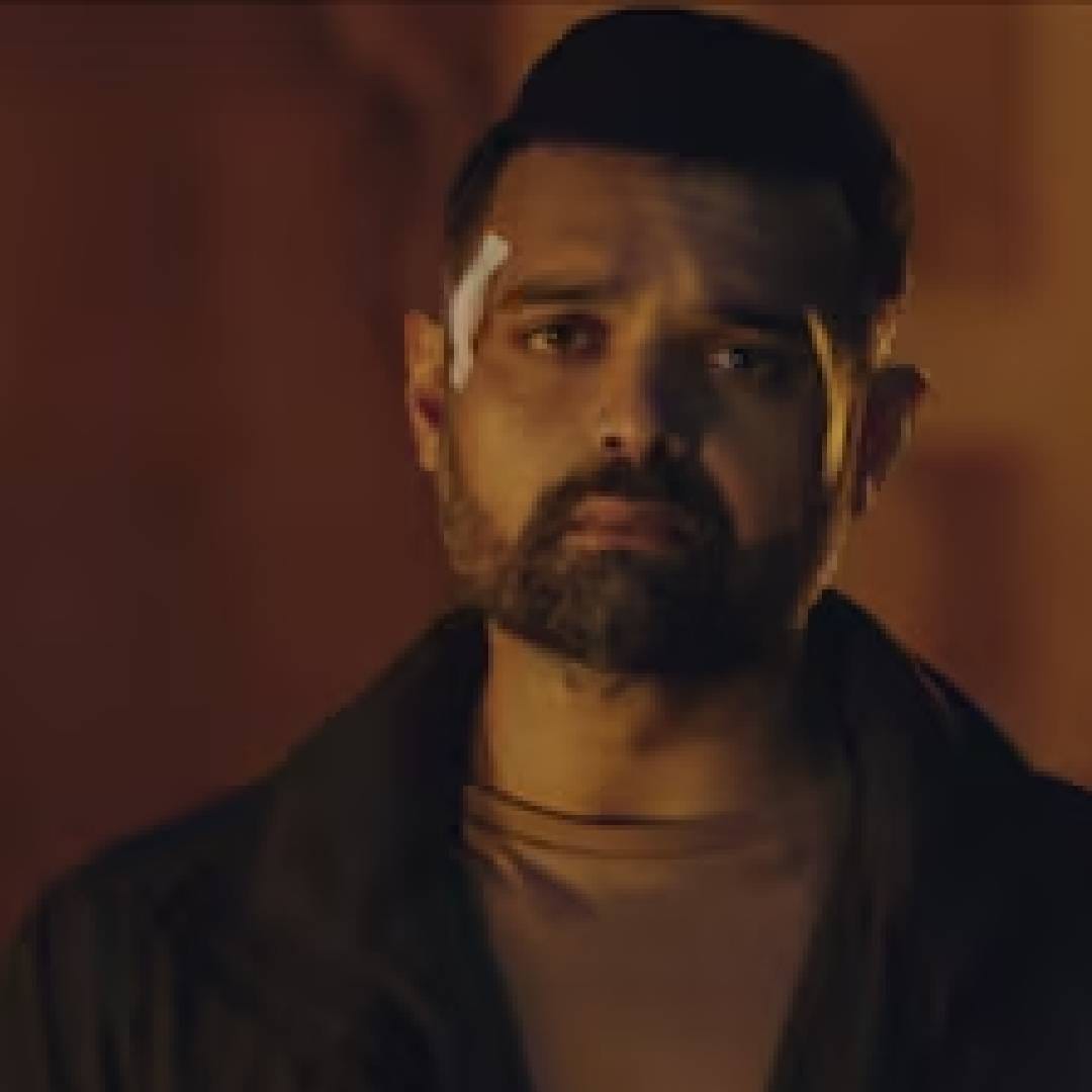 विक्रम भट्टच्या या चित्रपटाला प्रेक्षक आणि समिक्षकांकडून नकारात्मक प्रतिसाद मिळूनही कंगना राणौत यांच्या 'भारत भाग्य विधाता' आणि इम्तियाज अली दिग्दर्शित 'मैं वापस आऊंगा' या चित्रपटांपेक्षाही तो जास्त कमाई करण्यात यशस्वी ठरत आहे. 
