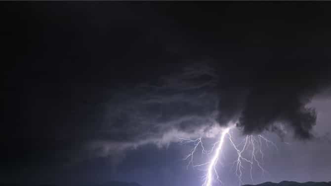 Monsoon update : या दिवसापासून महाराष्ट्रात धो धो पाऊस, संकट अजूनही कायम, अरबी समुद्रात मॉन्सून..