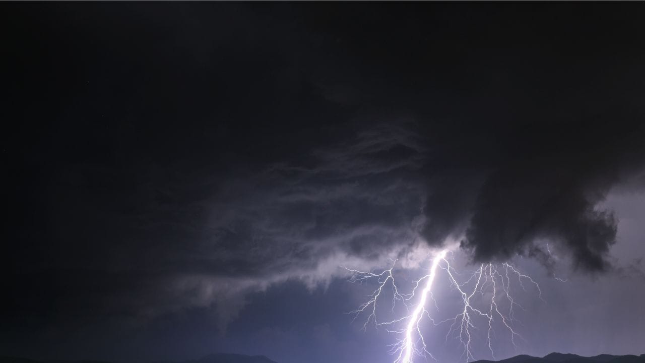 Monsoon update : या दिवसापासून महाराष्ट्रात धो धो पाऊस, संकट अजूनही कायम, अरबी समुद्रात मॉन्सून.. Monsoon update : या दिवसापासून महाराष्ट्रात धो धो पाऊस, संकट अजूनही कायम, अरबी समुद्रात मॉन्सून..
