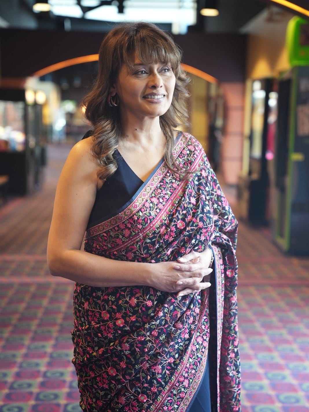 "मी तुम्हाला सांगते त्यावेळी एका मॅगझिनच्या कव्हर पेजवर माझा आणि शेखर सुमन यांचा फोटो होता. त्या काळातले मी आणि शेखर सुमन सर्वाधिक मानधन घेणारे टीव्ही इंडस्ट्रीतले कलाकार होतो. करिअरमध्ये टीव्ही इंडस्ट्रीत त्यावेळी टॉपवर असूनही शेखर सुमन आणि मला मिळणाऱ्या मानधनात खूप तफावत होती" याकडे पल्लवी जोशी यांनी लक्ष वेधलं.