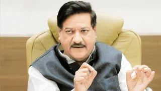 ठाकरे गटात फूट… पृथ्वीराज चव्हाणांचा PM मोदींचे नाव घेत गंभीर आरोप, म्हणाले; प्रचंड भ्रष्टाचार…