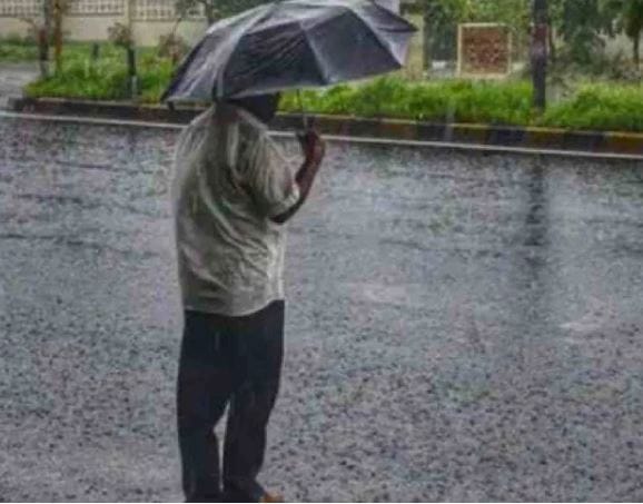 दरम्यान, आता पावसाच्या पुढील वाटचालीत खंड पडला आहे. अरबी समुद्रातून पावसासाठी पोषक वारे येतात. या वाऱ्याचा अभाव असल्याने पाऊस पडण्यास विलंब होत आहे. पाऊस जून महिन्याच्या शेवटी पडण्याची शक्यता व्यक्त केली जात आहे. 