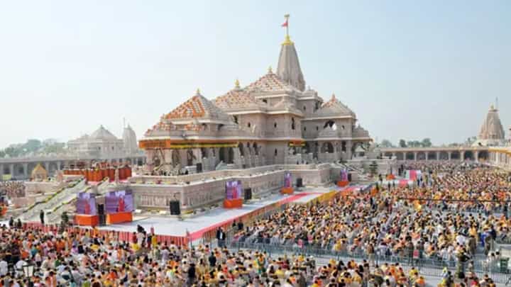 अयोध्येतील राम मंदिरातील कथित चोरी प्रकरणाला वेगळंच वळण; थेट गृहमंत्राल... अयोध्येतील राम मंदिरातील कथित चोरी प्रकरणाला वेगळंच वळण; थेट गृहमंत्राल...