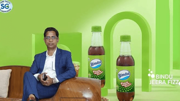 Success Story: ऑटोचालकापासून ते 900 कोटीचा मालक; एका कल्पनेमुळे नशीब बदललं