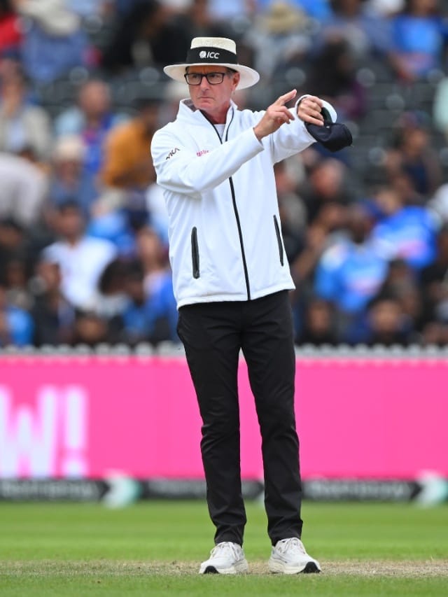 Test Cricket :  एकूण किती पंचांना 100 कसोटी सामन्यांत अंपायरिंगचा अनुभव? जाणून घ्या