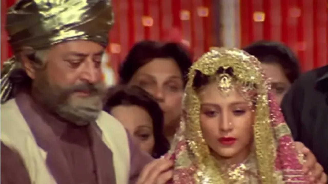 सलमान खानचं सुपरहिट गाणं, जे ठरलं अपशकुनी, 35 वर्षांपासून कधीच कोणत्या लग्नात वाजलं नाही, कारण ऐकून.. सलमान खानचं सुपरहिट गाणं, जे ठरलं अपशकुनी, 35 वर्षांपासून कधीच कोणत्या लग्नात वाजलं नाही, कारण ऐकून..