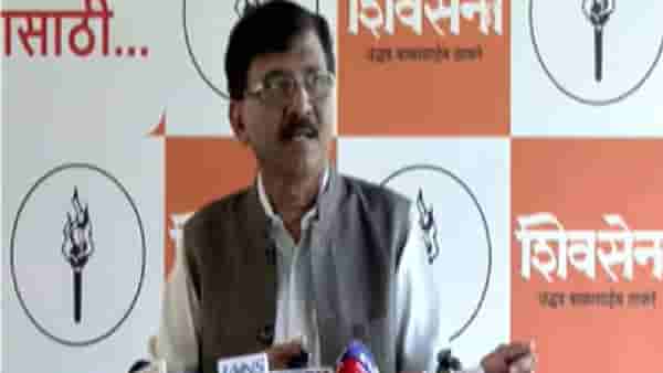 Sanjay Raut : ये जिना भी क्या जिना है लल्लू? फुटीर खासदार मुंबईत येताच संजय राऊतांचं ट्विट