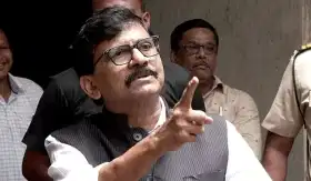 मोठी बातमी! बंडखोर खासदार आमच्या संपर्कात, राऊतांच्या दाव्याने खळबळ.