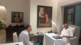 दिलीप वळसे पाटलांनी घेतली शरद पवारांची भेट, अचानक भेटीचा तपशील समोर.
