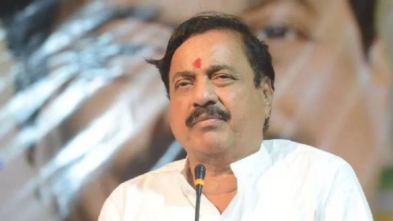 भाजपाची उमेदवारी मिळावी म्हणून तुम्ही ‘वर्षा’चे उंबरठे झिजवत