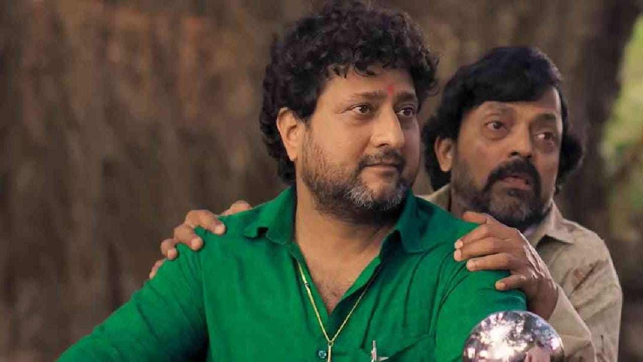 या चित्रपटाने केवळ दोनच आठवड्यांत कमाईचा 15 कोटी रुपयांचा टप्पा पार केला आहे. मुंबई पुण्यासह अवघ्या महाराष्ट्रभर झळकणारे हाऊसफुलचे बोर्ड, समीक्षकांकडून मिळालेली पसंतीची पावती, प्रेक्षकांकडून येणाऱ्या कौतुकाच्या प्रतिक्रिया, सोशल मीडियावर सामान्य प्रेक्षकापासून ते इन्फ्लुएन्सर्समध्ये निर्माण झालेली क्रेझ यातूनच चित्रपटाच्या ब्लॉकबस्टर यशाची प्रचिती येत आहे.