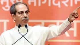 मोठी बातमी! ठाकरेंकडून 3 बड्या नेत्यांची पक्षातून हाकालपट्टी, थेट...