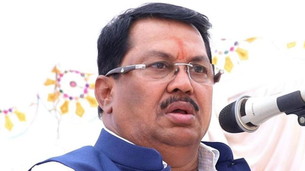 चंद्रपूरमध्ये विजय वडेट्टीवार गटाला जबर धक्का, तो अधिकृत आदेश येताच मोठी खळबळ; महापालिकेत काय घडलं?