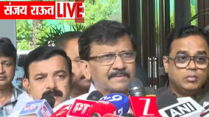 Sanjay Raut : आजच्या रामरक्षा आंदोलनावरून लक्ष हटवण्यासाठी वांगचुक यांना हटवलं - संजय राऊत कडाडले