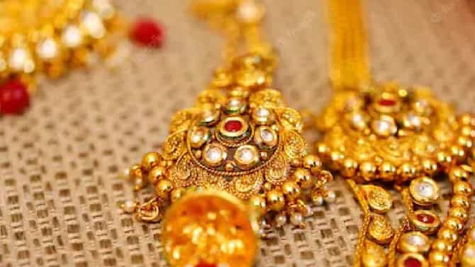 Gold Rate Today: सोन्याने पुन्हा घेतली भरारी ! किती महागलं सोनं-चांदी ? आज 1 तोळा सोन्याचे दर..
