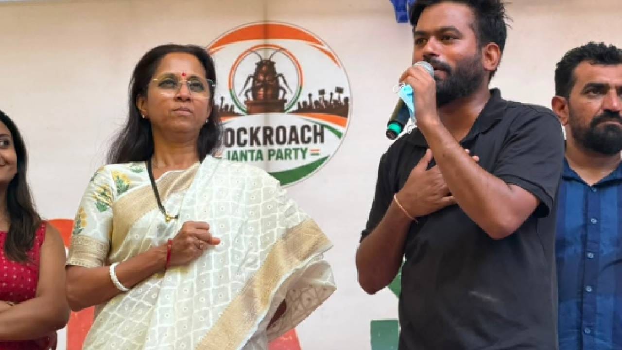 अवघ्या 30 वर्षांचा असलेला अभिजीत दीपके मूळचे हिंगोलीचा आहेत. सर्वसामान्य कुटुंबातील अभिजीतने पुण्यातून पत्रकारितेचे शिक्षण पूर्ण केलं. नंतर ते पुढल्या उच्च शिक्षणासाठी अमेरिकेत गेला. अमेरिकेच्या बोस्टन विद्यापीठातून पब्लिक रिलेशन्स या विषयात मास्टर ऑफ सायन्सची पदवी घेतली.  2020 ते 2022 दरम्यान त्यांनी अरविंद केजरीवाल यांच्या आम आदमी पार्टीच्या सोशल मीडिया टीममध्ये व्हॉलिएंटर म्हणून काम केलं आहे. 