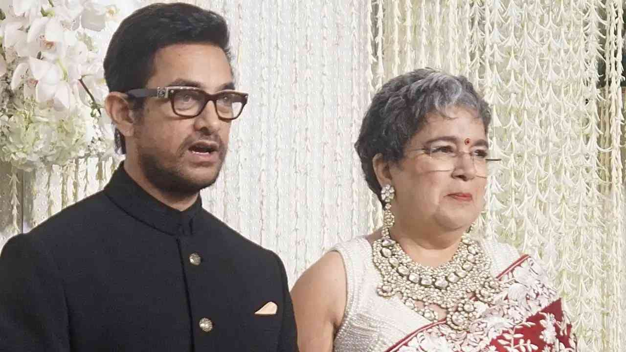 भले त्या दोघी लग्नाला हजर नसतील पण आमिर खानचे रिना दत्ता आणि किरण राव सोबत चांगले संबंध आहेत, असं अमीन म्हणाला. पाणी फाऊंडेशनच्या माध्यमातून आमीर, सत्यजित भटकल, किरण आणि रिना प्रोफेशनली एकत्र काम करतात.