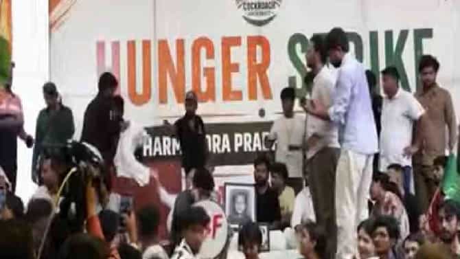 Abhijeet Dipke : सोनम वांगचूक यांचं उपोषण मोडून काढल्यानंतर अभिजीत दीपके यांच्या दोन मोठ्या घोषणा