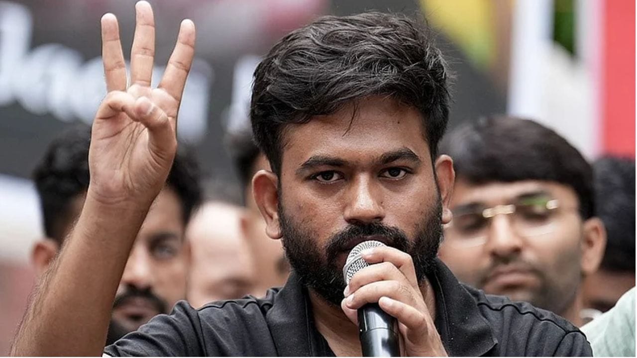 ना सोने ना चांदी ना पैसा, अभिजीत दिपके मुलीच्या घरच्यांकडून घेणार लग्नात फक्त ही गोष्टी, आईनेच.. ना सोने ना चांदी ना पैसा, अभिजीत दिपके मुलीच्या घरच्यांकडून घेणार लग्नात फक्त ही गोष्टी, आईनेच..