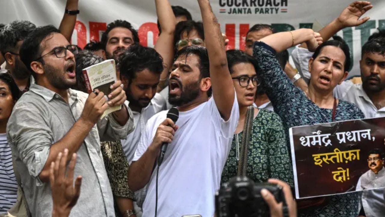 अभिजीत दिपके यांच्या संसदेवरील मोर्चाला परवानगी नाही, नियम मोडल्यास... दिल्ली पोलिसांचा गंभीर इशारा अभिजीत दिपके यांच्या संसदेवरील मोर्चाला परवानगी नाही, नियम मोडल्यास... दिल्ली पोलिसांचा गंभीर इशारा