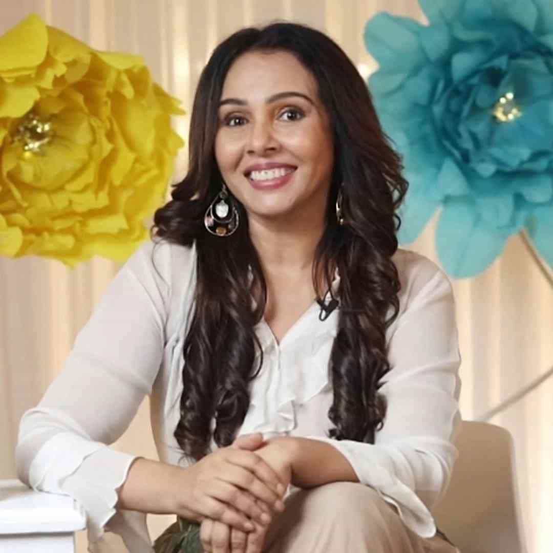 हिंदी रश सोबत सुचित्रा ट्रोलिंगच्या मुद्यावर बोलली. मलाच माहित नाही, लोक मला काय-काय बोलले. अंडरवर्ल्ड डॉन दाऊद इब्राहिम सोबतही माझं नाव जोडण्यात आलं.