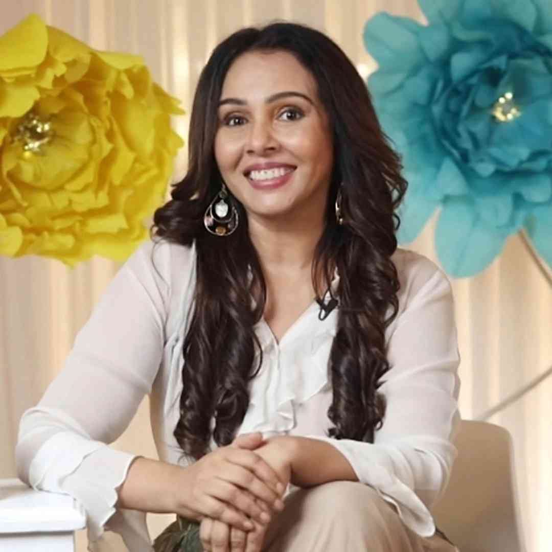 हिंदी रश सोबत सुचित्रा ट्रोलिंगच्या मुद्यावर बोलली. मलाच माहित नाही, लोक मला काय-काय बोलले. अंडरवर्ल्ड डॉन दाऊद इब्राहिम सोबतही माझं नाव जोडण्यात आलं.