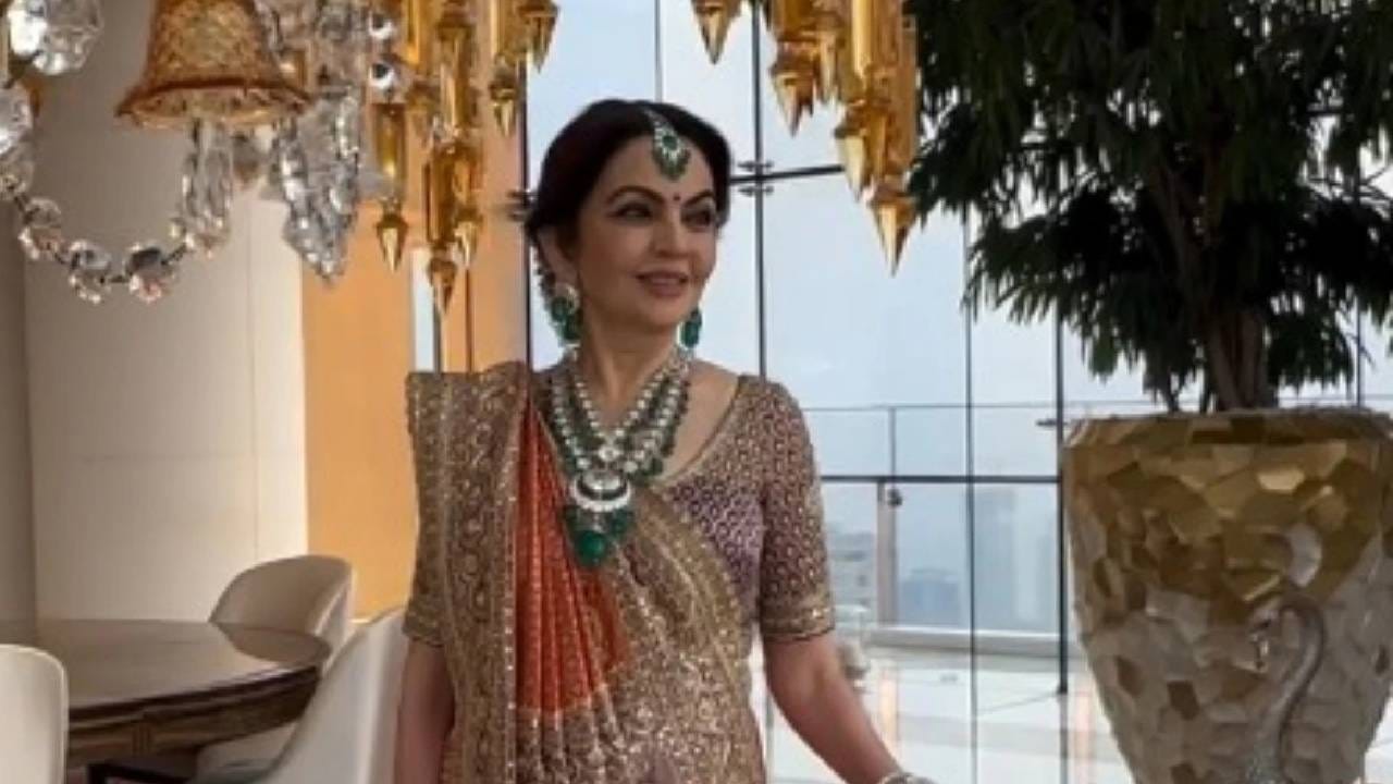 एक किलो तांदळाची किंमत 600 रुपये आहे. फ्रान्सवरुन आलेले सफरचंद हे 450 रुपयाचे दोन आहेत. 100 ग्रॅम पेक्षा कमी असलेले आलं 350 रुपयांना मिळते. हे आलं नेदरलँडवरुन येते.