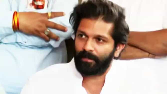 हे सरकारच दहशतवादी, 4 वर्ष तुमची मारतात अन् 1 वर्ष..., अमित ठाकरेंचा लाठीचार्जनंतर संताप