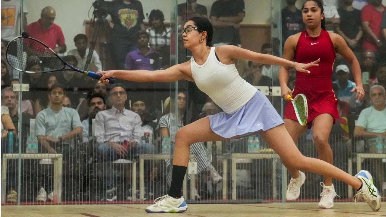 अनाहत सिंह आधी अमेरिकेच्या अमांडा सोभी हीने जागतिक ज्युनिअर स्क्वॅश चॅम्पियनशिप स्पर्धेत जेतेपद मिळवलं होतं. तिे 2010 मध्ये हा कारनामा केला होता. मात्र त्यानंतर सलग इजिप्तच्या खेळाडूंनी जेतेपदावर नाव कोरलं होतं. (Photo: PTI)