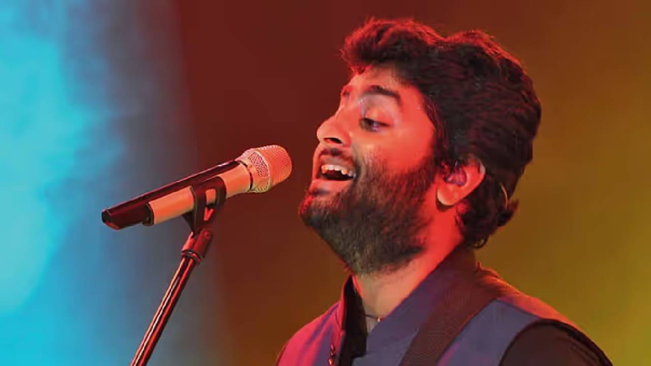 Arijit Singh: अरिजीत सिंगबद्दल मोठी अपडेट; नवीन गाणं तर आलं पण निवृत्तीतून कमबॅक की..? Arijit Singh: अरिजीत सिंगबद्दल मोठी अपडेट; नवीन गाणं तर आलं पण निवृत्तीतून कमबॅक की..?