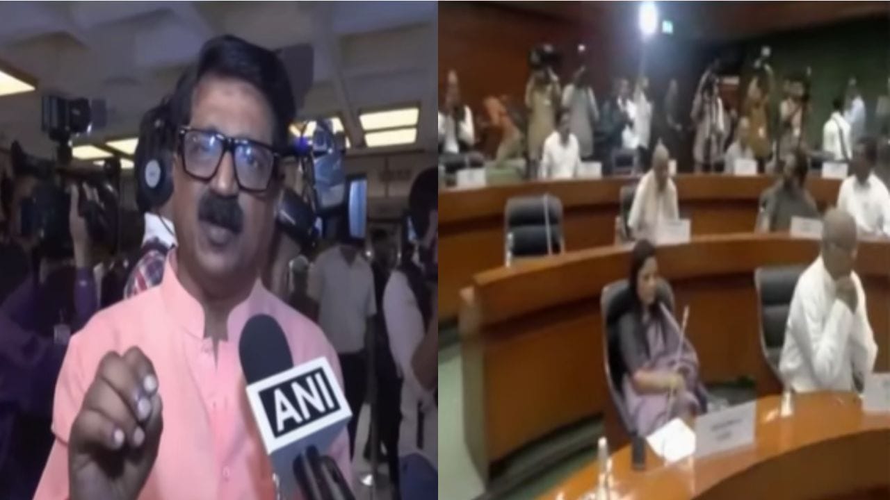 सर्वपक्षीय बैठकीवर विरोधकांचा बहिष्कार, दिल्लीत घडामोडींना वेग, अरविंद सावंत म्हणाले, सुरूवातच.. सर्वपक्षीय बैठकीवर विरोधकांचा बहिष्कार, दिल्लीत घडामोडींना वेग, अरविंद सावंत म्हणाले, सुरूवातच..