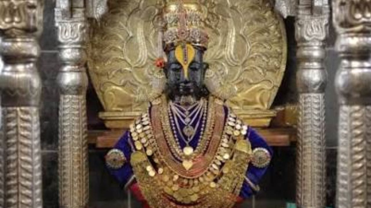 Ashadi Ekadashi Wishes in Marathi : आषाढी एकादशीनिमित्त पंढरी नटली, प्रियजनांना पाठवा हे खास शुभेच्छा संदेश Ashadi Ekadashi Wishes in Marathi : आषाढी एकादशीनिमित्त पंढरी नटली, प्रियजनांना पाठवा हे खास शुभेच्छा संदेश