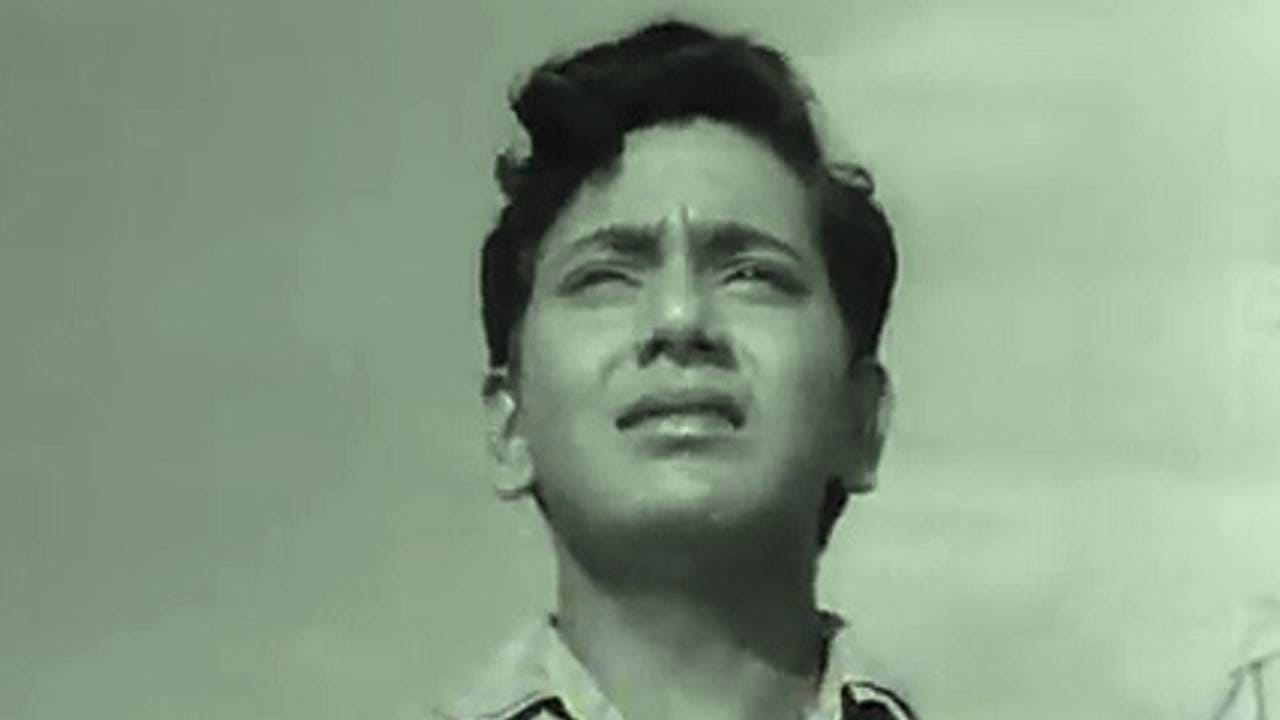‘चाहूंगा मैं तुझे सांझ सवेरे’ चे बोल ऐकले की असं वाटतं की, एखादा प्रेमी आपल्या प्रेयसीला आपल्या प्रेमाची कबुली देत आहे. मात्र, ‘दोस्ती’ चित्रपटाची कहाणी दोन मित्रांच्या भोवती फिरते. त्यात एक जन्माने आंधळा आहे आणि दुसरा चालू शकत नाही. दोघेही प्रत्येक अडचणीमध्ये एकमेकांचा आधार बनतात. अशा परिस्थितीत हे गीत प्रेमाचे नव्हे, तर दोस्ती, विश्वास आणि त्यागाचे प्रतीक बनते. या गाण्याने बदलले लक्ष्मीकांत-प्यारेलाल यांचे आयुष्य.