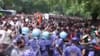 CJP Protest : नुसती पळापळ, परिस्थिती चिघळली, पोलिसांकडून लाठीचार्ज, जंतर-मंतरवर गोंधळ, PHOTOS.