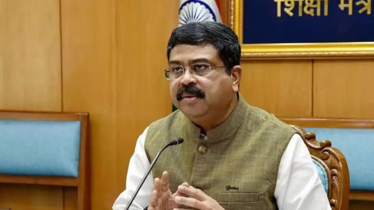 सरकारचा मोठा निर्णय, नीट पेपरफुटीनंतर NTA मध्ये बंपर भरती, तब्बल इतक्या जागांसाठी भरती प्रक्रिया,थेट.. सरकारचा मोठा निर्णय, नीट पेपरफुटीनंतर NTA मध्ये बंपर भरती, तब्बल इतक्या जागांसाठी भरती प्रक्रिया,थेट..