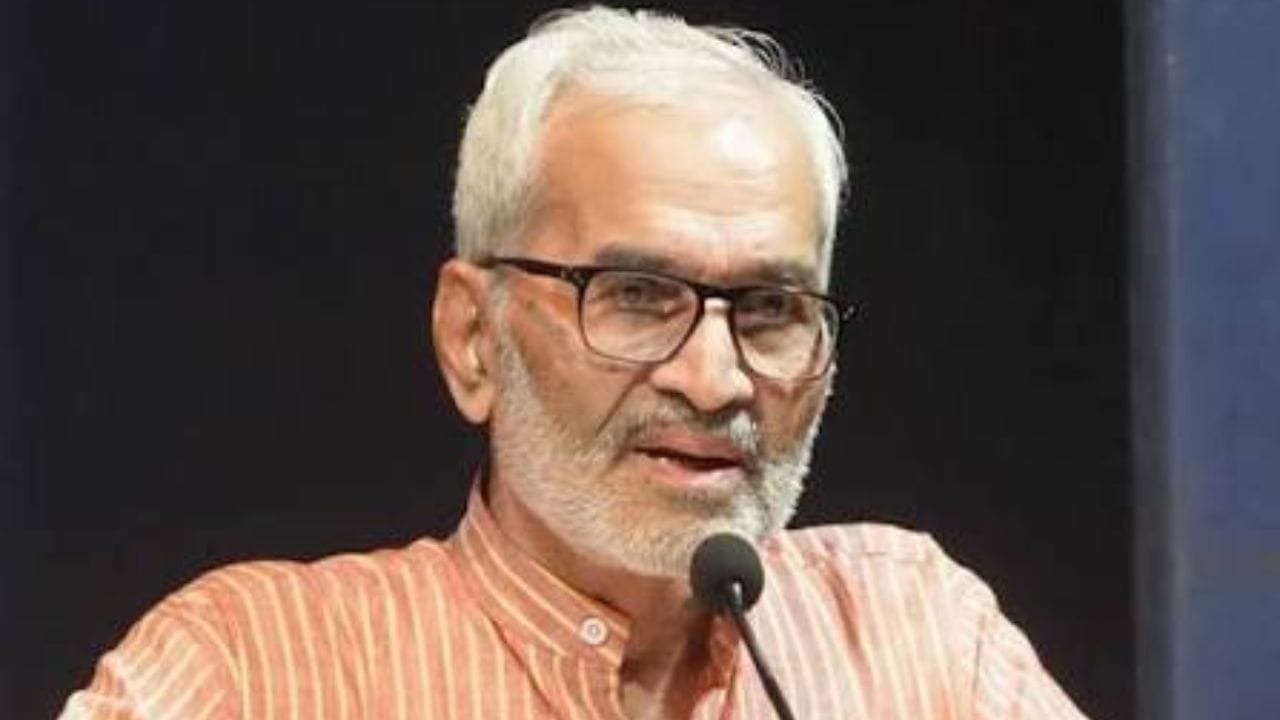 ज्येष्ठ समाजवादी विचारवंत डॉ. कुमार सप्तर्षी यांचे निधन; गांधीवादी चळवळीतील एक पर्व काळाच्या पडद्याआड ज्येष्ठ समाजवादी विचारवंत डॉ. कुमार सप्तर्षी यांचे निधन; गांधीवादी चळवळीतील एक पर्व काळाच्या पडद्याआड