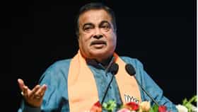 नितीन गडकरी यांच्या अडचणीत वाढ, नीट पेपरफुटीनंतर E20 पेट्रोलचा मुद्दा.