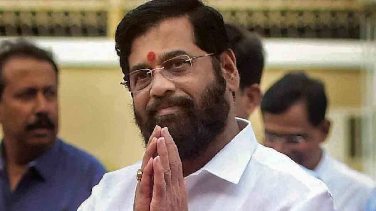 Eknath Shinde : 'मग, तेव्हा मुख्यमंत्री असलेल्या उद्धव ठाकरेंनी..' सिद्धिविनायक मंदिर भ्रष्टाचार आरोपांवर एकनाथ शिंदेंचा मनसेला सवाल Eknath Shinde : 'मग, तेव्हा मुख्यमंत्री असलेल्या उद्धव ठाकरेंनी..' सिद्धिविनायक मंदिर भ्रष्टाचार आरोपांवर एकनाथ शिंदेंचा मनसेला सवाल