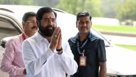 एकनाथ शिंदे दिल्ली दाैऱ्यावर, ओमराजे निंबाळकर की संजय जाधव यांच्यापैकी.