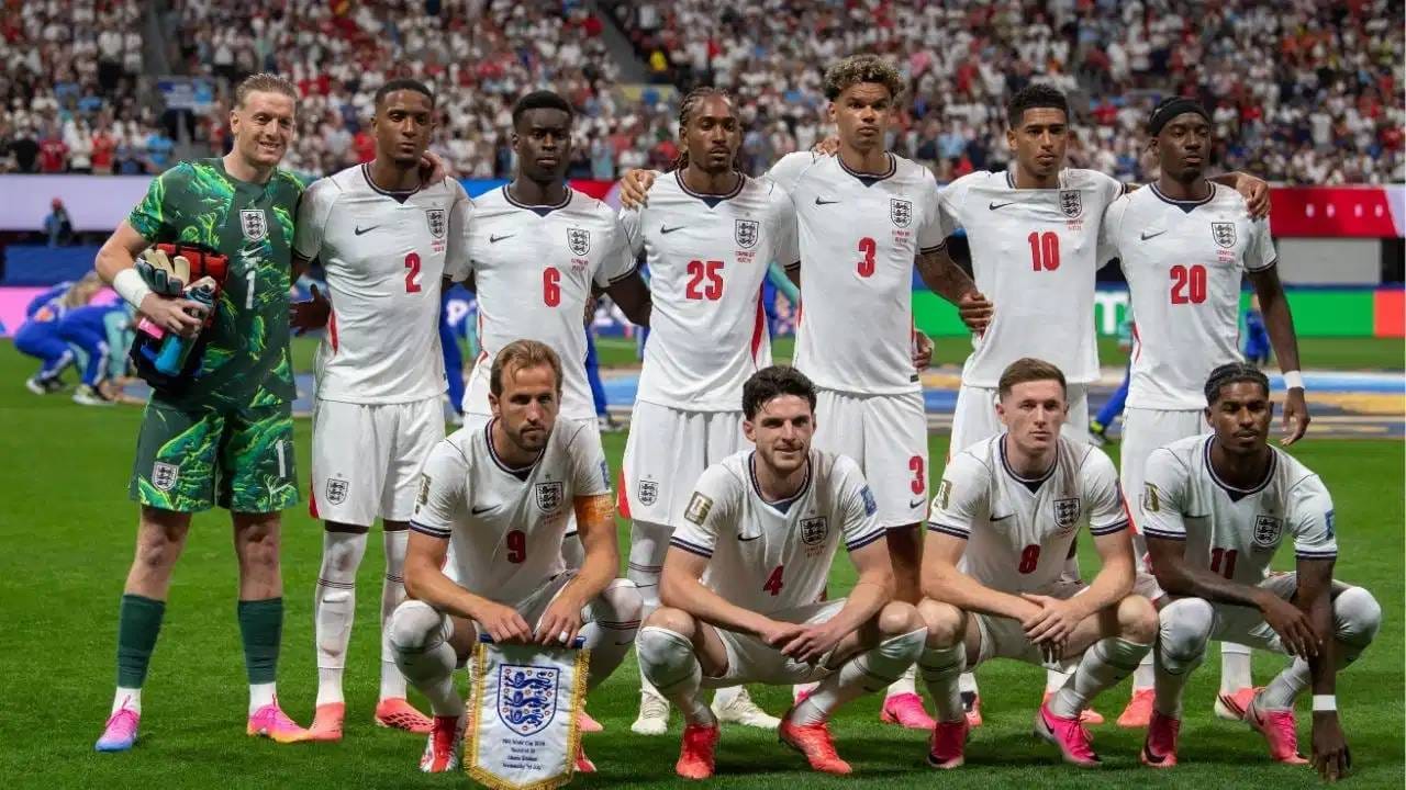 FIFA World Cup 2026: गुप्त हॉटेल्स, झोपेच्या गोळ्या....! मेक्सिकोचा सामना करण्यासाठी इंग्लंडचा सिक्रेट प्लान FIFA World Cup 2026: गुप्त हॉटेल्स, झोपेच्या गोळ्या....! मेक्सिकोचा सामना करण्यासाठी इंग्लंडचा सिक्रेट प्लान