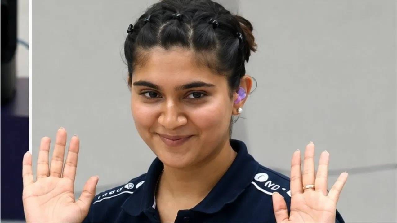 ईशा सिंह मागच्या दोन वर्षांपासून सातत्यपूर्ण चांगली कामगिरी करत आहे. या वर्षाच्या सुरूवातील तिने 25 मीटर पिस्टल इव्हेंटमध्ये वर्ल्ड रेकॉर्ड नोंदवला होता. आता गोल्ड मेडल मिळवलं आहे. ईशी सिंहच्या या यशानंतर ऑलिम्पिक 2028 मध्ये तिच्याकडून अपेक्षा आहेत. (Photo: X)