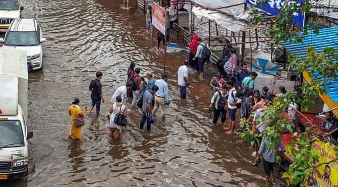 ना वीज, ना पाणी, ना नेटवर्क, आज पाचव्या दिवशी वसई-विरारची परिस्थिती कशी? काय आहे ग्राऊंड रिपोर्ट?