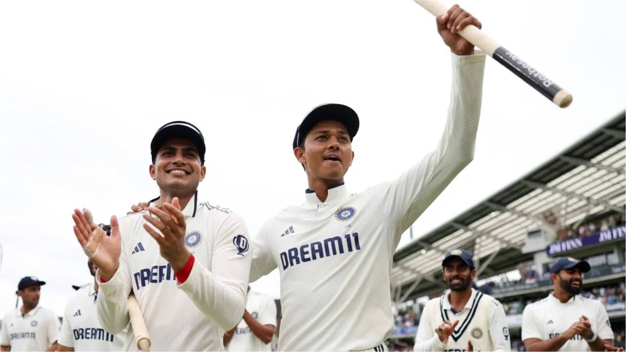 आयसीसीची वार्षिक सर्वसाधारण बैठक बुधवारी होणार आहे. या बैठकीत वर्ल्ड टेस्ट चॅम्पियनशिपच्या 12 संघाबाबत चर्चा होणार आहे. वर्ल्ड टेस्ट चॅम्पियनशिप 2027-2029 मध्ये 12 संघ खेळण्याचा प्रस्ताव आहे. यात आयर्लंड, झिम्बाब्वे आणि अफगाणिस्तान या संघांना एन्ट्री देण्याचा विचार आहे. (फोटो-GETTY IMAGES)